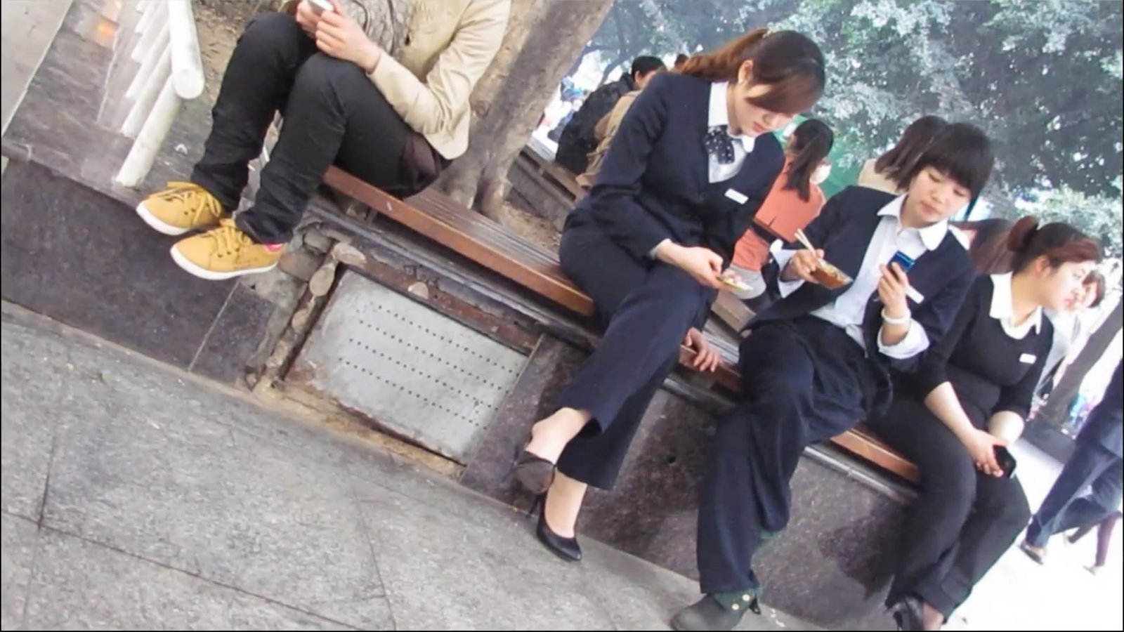 streetsnapshoep[00 02 39][20181209 204600 3]